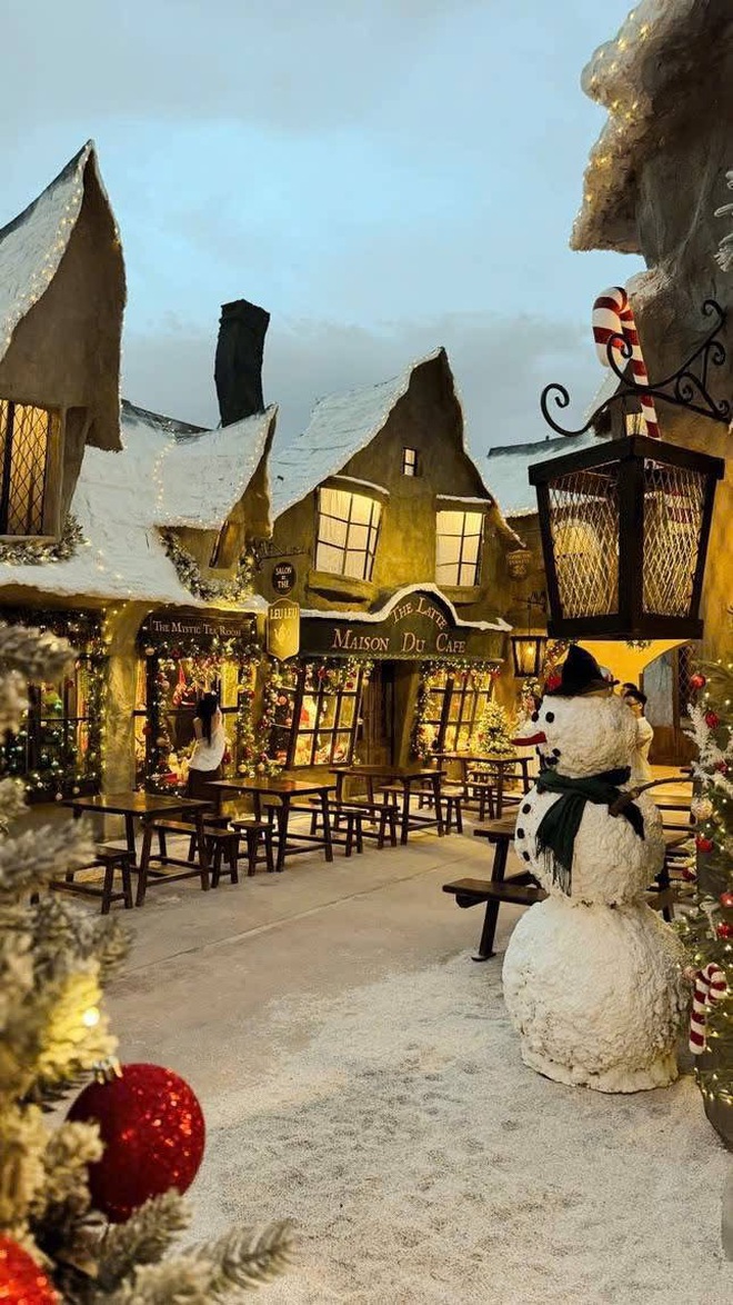 Năm nay Việt Nam đón giáng sinh sớm?- Ảnh 9. Năm nay Việt Nam đón giáng sinh sớm?- Ảnh 9.