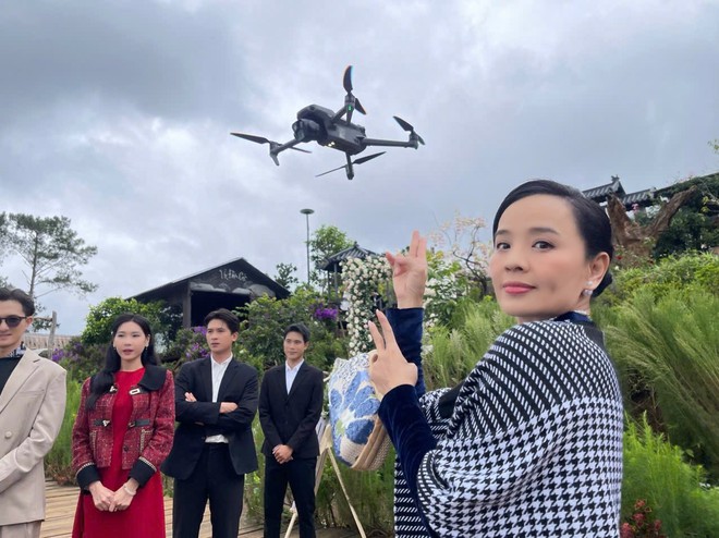 Nữ diễn viên Việt chạy xe ôm kiếm sống, bỏ chồng, định tái hôn thì bạn trai qua đời- Ảnh 3.