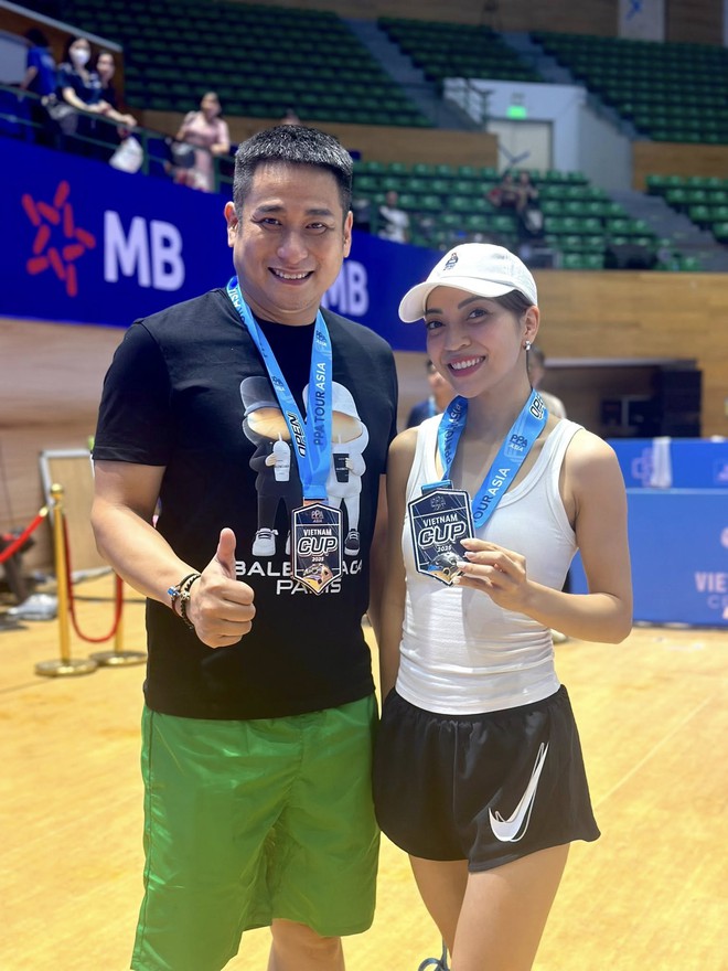 Em Kim "vén váy", vợ 3 giám đốc bảo tàng cùng loạt mỹ nhân xả suộc thả dáng tại PPA Tour Asia - Đà Nẵng- Ảnh 21.