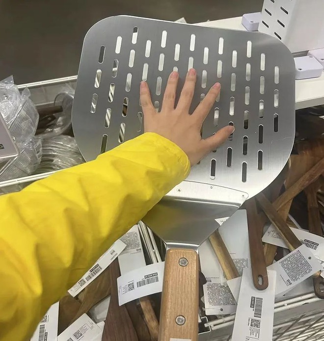 IKEA "chơi ngông": Bán 7 thứ xấu muốn chọc mù mắt, vậy mà lại HOT toàn cầu!- Ảnh 18.