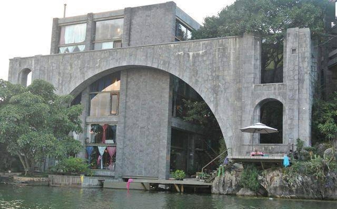 Nữ nghệ sĩ 30 năm không ăn cơm sở hữu biệt thự "cung trăng - mặt trời" đẹp nhất thế gian- Ảnh 5. Nữ nghệ sĩ 30 năm không ăn cơm sở hữu biệt thự "cung trăng - mặt trời" đẹp nhất thế gian- Ảnh 5.