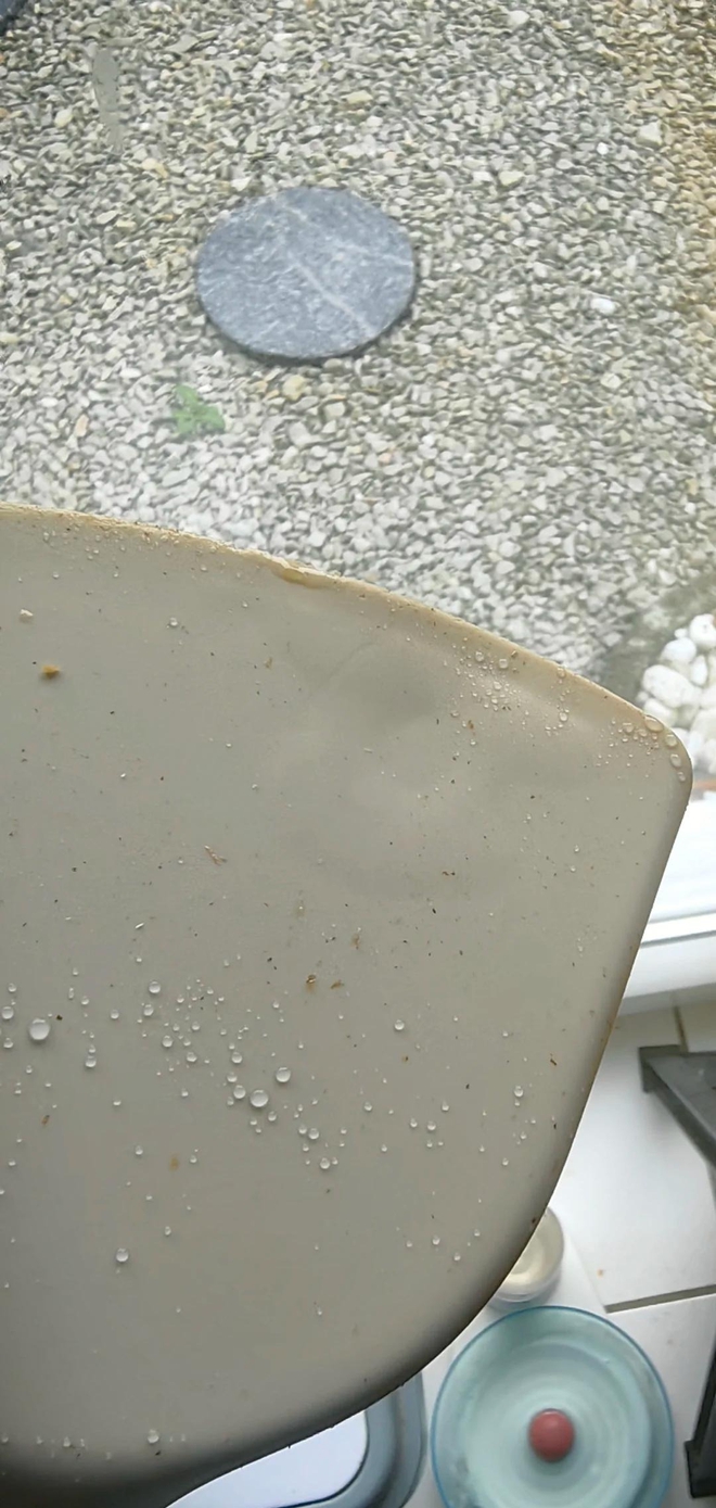 Dù tiết kiệm đến đâu, đừng dại mua 5 món đồ giá rẻ này vì dễ sinh bệnh, giảm tuổi thọ- Ảnh 3. Dù tiết kiệm đến đâu, đừng dại mua 5 món đồ giá rẻ này vì dễ sinh bệnh, giảm tuổi thọ- Ảnh 3.