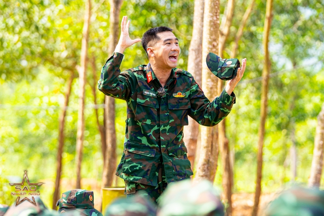 Tập 13 Sao Nhập Ngũ: 1 nhân vật rời chương trình, Hương Giang kinh ngạc khi thấy món đồ này- Ảnh 9. Tập 13 Sao Nhập Ngũ: 1 nhân vật rời chương trình, Hương Giang kinh ngạc khi thấy món đồ này- Ảnh 9.