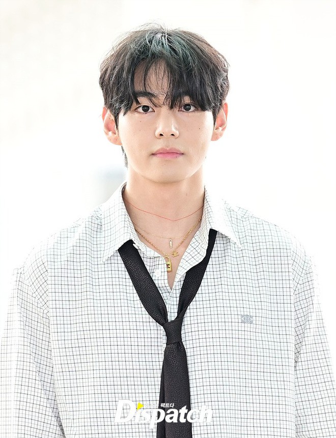 Bùng binh tình ái Jennie (BLACKPINK) - Kai (EXO) - V (BTS) đụng mặt, tạo nên cuộc hội ngộ lịch sử- Ảnh 10.