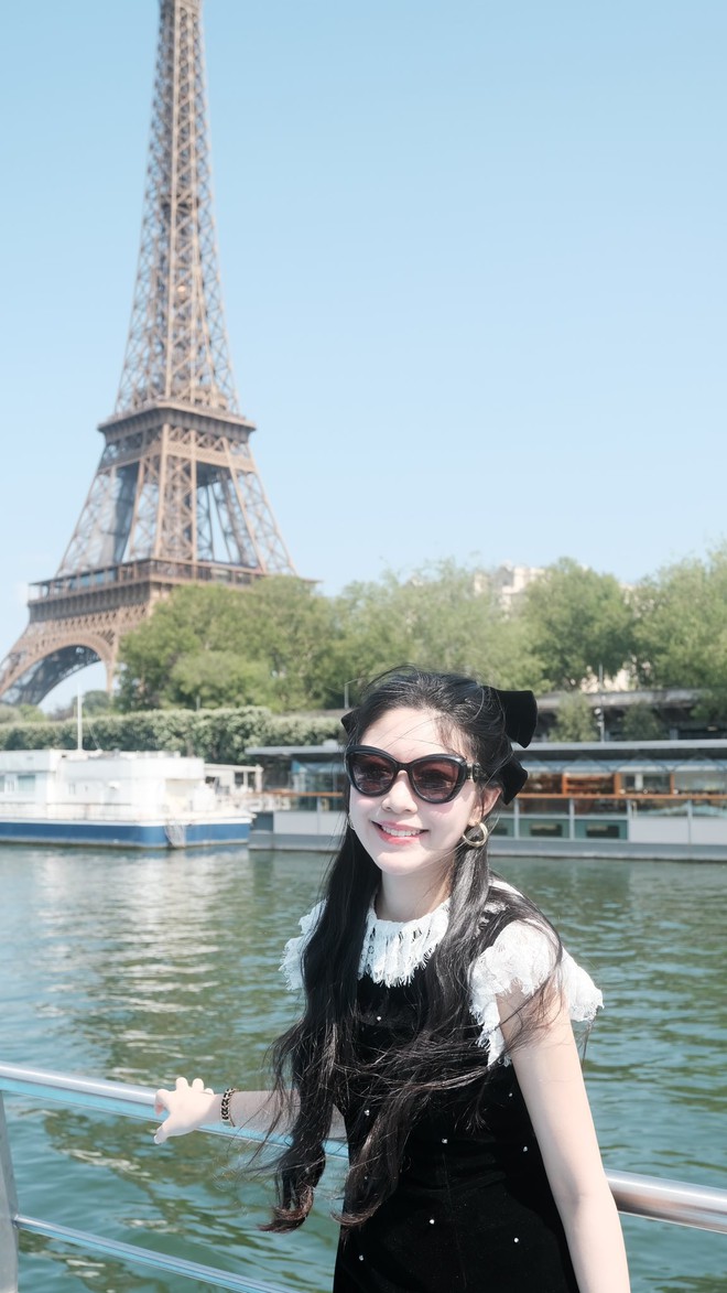 Con gái Phó chủ tịch Hội điện ảnh Việt Nam xuất hiện gây chú ý- Ảnh 8.
