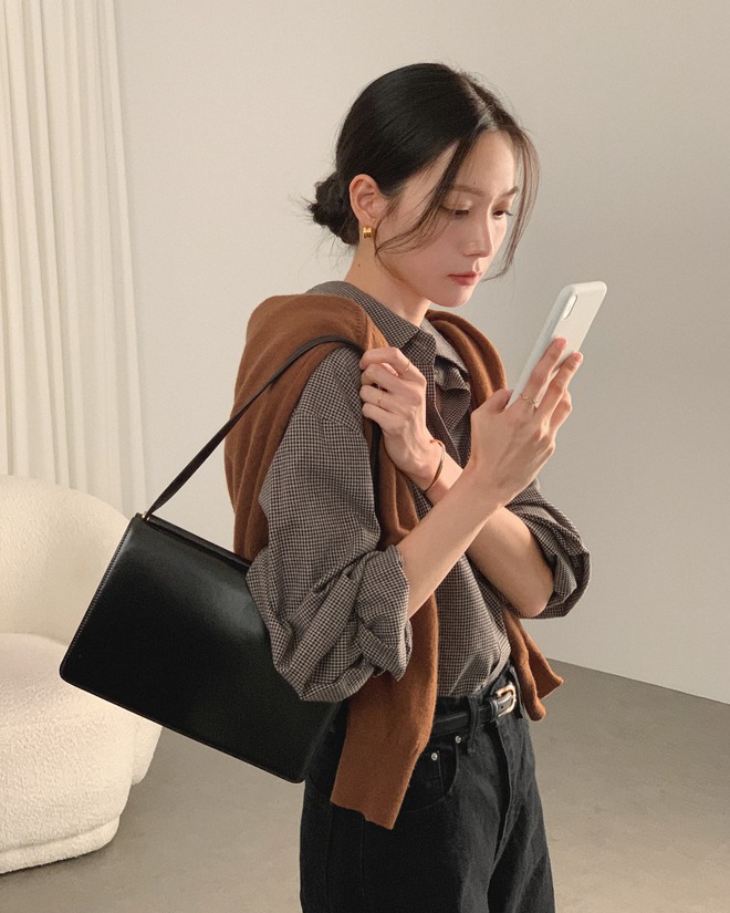 4 cách buộc tóc giúp chị em trông xinh và sang hơn khi mặc trang phục mùa thu- Ảnh 1.
