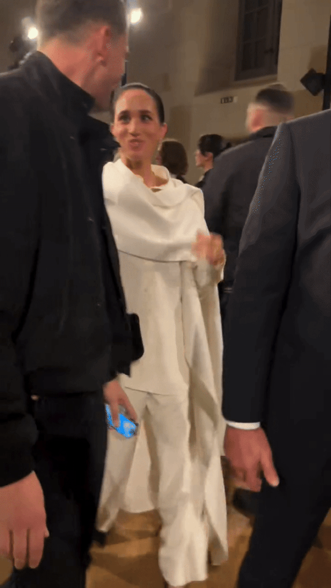 Màn tái xuất đầy thị phi của Meghan Markle - Ảnh 6.