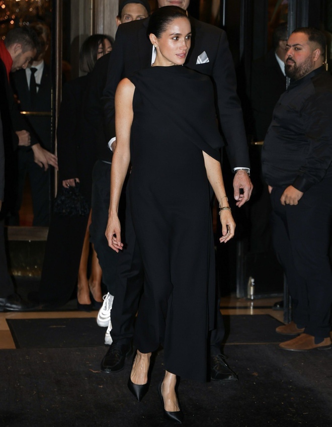 Màn tái xuất đầy thị phi của Meghan Markle - Ảnh 7.