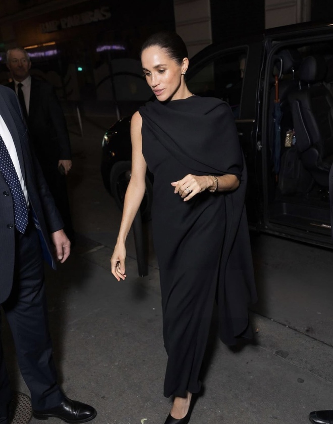 Màn tái xuất đầy thị phi của Meghan Markle - Ảnh 8.