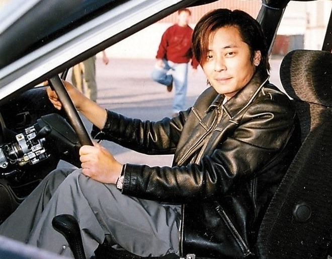 Nam ca sĩ hàng đầu bị đầu độc thuỷ ngân, hung thủ trong showbiz vẫn chưa được phát hiện- Ảnh 2.