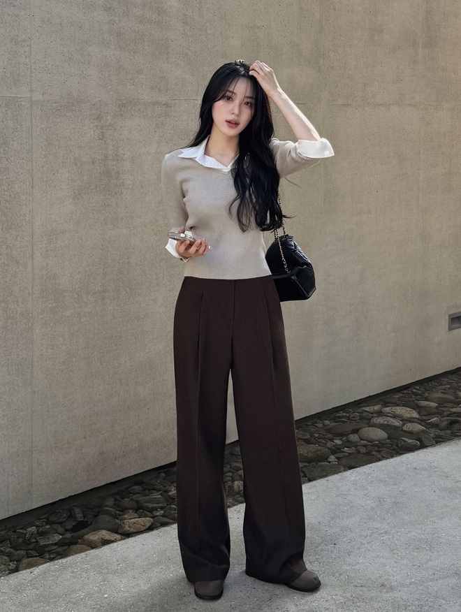Đừng xem nhẹ 4 mẫu áo tối giản này vì phối với quần ống rộng sẽ cho outfit đẹp đỉnh cao- Ảnh 1.