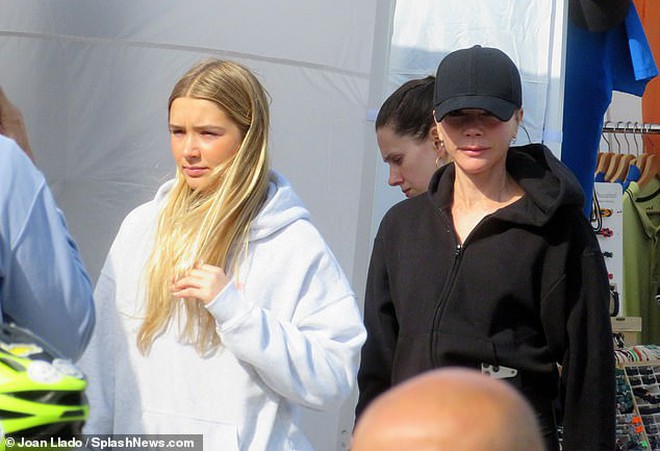 "Tiểu mỹ nhân" Harper Beckham bị paparazzi "dìm" thê thảm!- Ảnh 8.