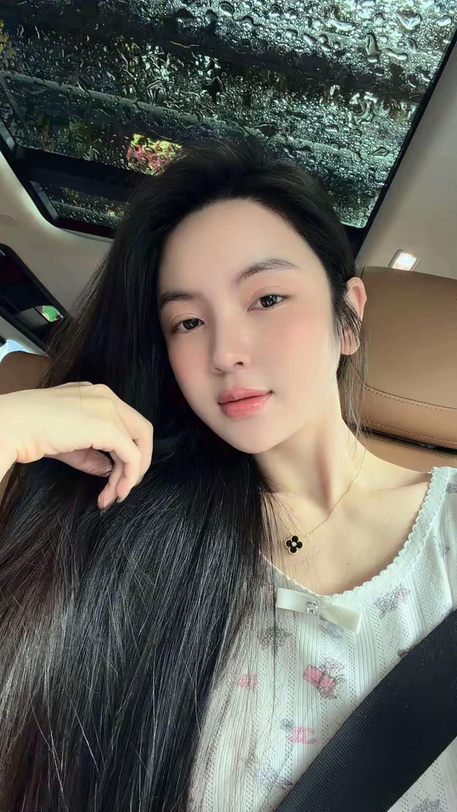 Lực hút drama của Chu Thanh Huyền - vợ cầu thủ Quang Hải- Ảnh 3.