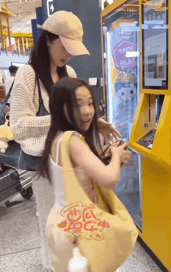Lý do Tiểu Tửu Oa thành top lưu lượng: Hiện tượng mạng năm 2025 đến từ một tuổi thơ đủ yêu thương- Ảnh 5.