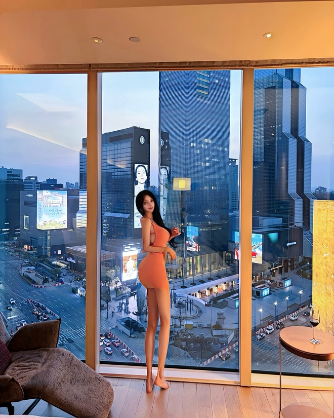 Hot loạt ảnh gái xinh với màn chỉnh hình "vượt giới hạn" khiến người xem phải giật mình- Ảnh 13.