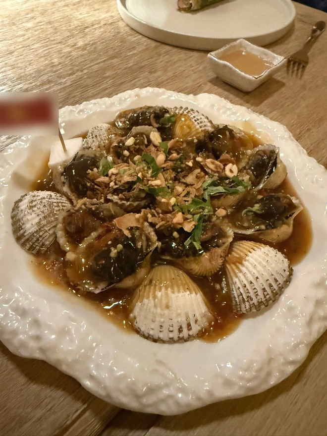 Bữa ăn giàu sang của Trương Ngọc Ánh- Ảnh 10. Bữa ăn giàu sang của Trương Ngọc Ánh- Ảnh 10.