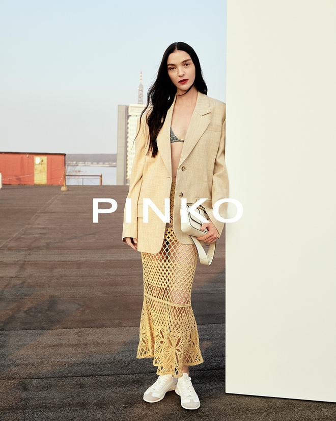 Áo Trương Ngọc Ánh mặc trong ngày bị bắt gây chú ý- Ảnh 3.