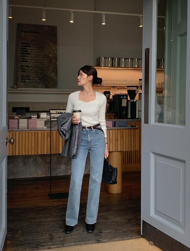 Không cần cầu kỳ, 5 cách mặc áo len màu trung tính sẽ giúp chị em sành điệu cả tuần- Ảnh 9.