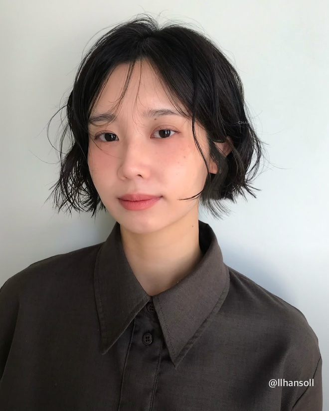 4 kiểu tóc ngắn dành cho khuôn mặt tròn: Trẻ trung lại siêu "nịnh" mặt, cắt xong là xinh xuất sắc- Ảnh 7.