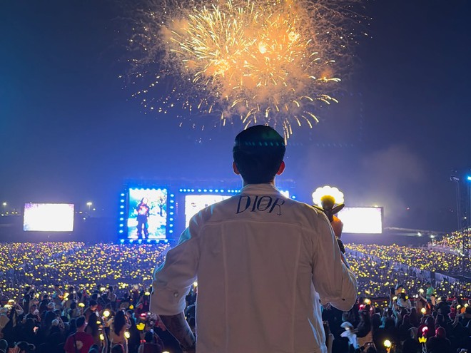 Đoàn Văn Hậu "xả suộc" đi concert G-Dragon nhưng vòng 1 o ép của Doãn Hải My mới chiếm spotlight- Ảnh 6.