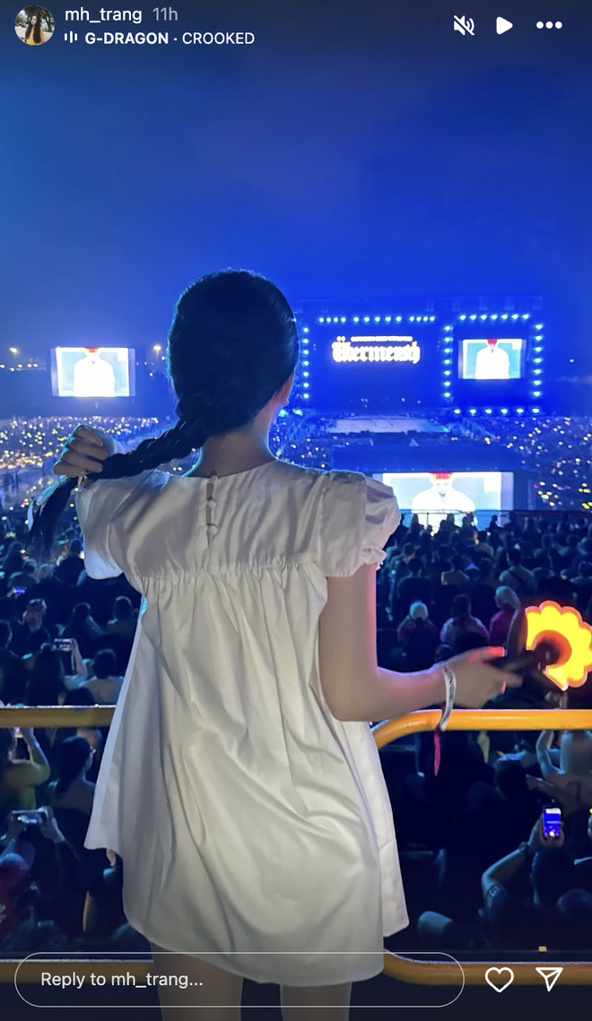 Hội hot WAG Doãn Hải My, Mai Hà Trang xinh đẹp quẩy tưng bừng tại concert G-Dragon, Văn Hậu - Đức Chinh cũng "đu idol"- Ảnh 1.