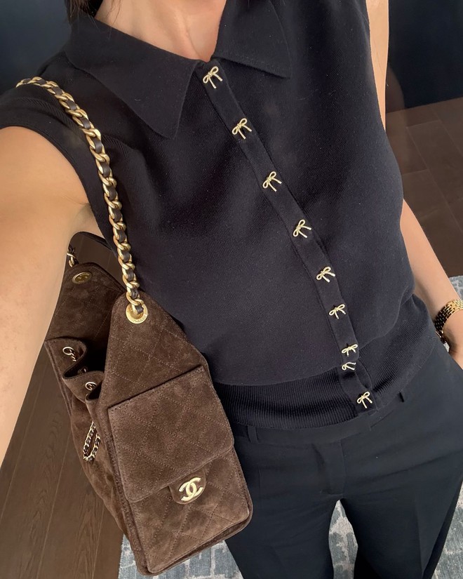 Túi mới nhất của Chanel khiến MXH bùng nổ, dân tình khẩn thiết đòi "bản dupe"- Ảnh 13.