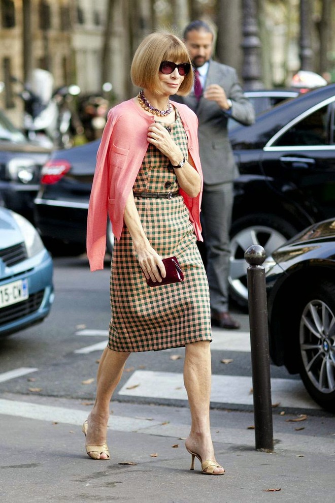 Thấy gì từ 2 kiểu giày "chân ái" của bà Anna Wintour: Không cần quá nhiều, chỉ cần chọn đúng là luôn đẹp- Ảnh 4.