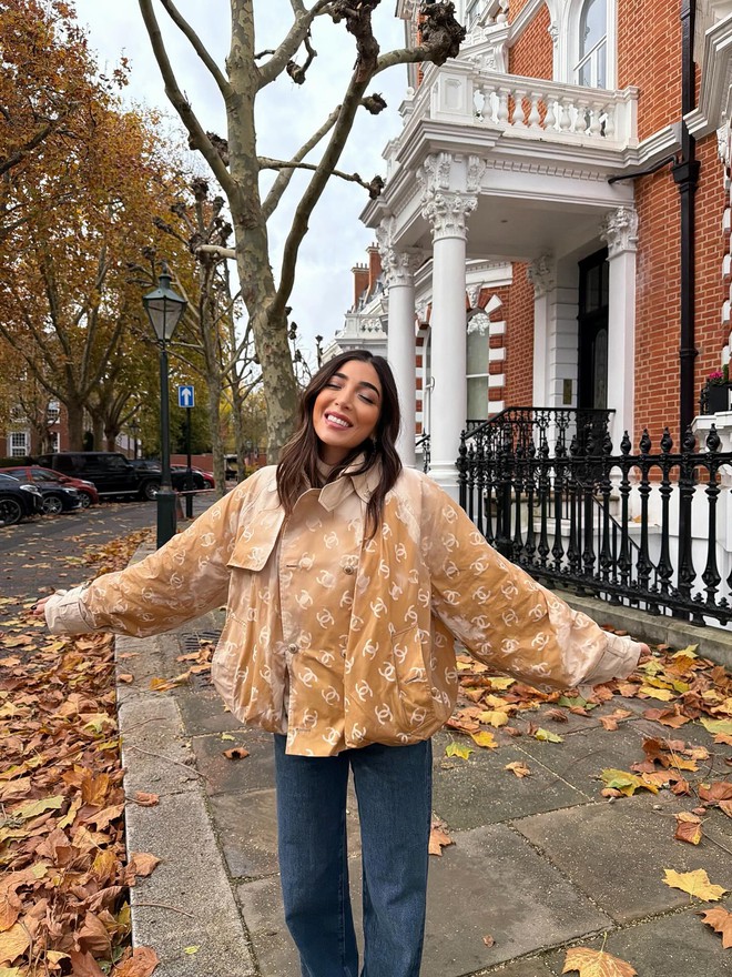 Chanel bán áo khoác gần 200 triệu, quan trọng là phải dầm mưa mới biết đang mặc đồ hiệu!- Ảnh 7.