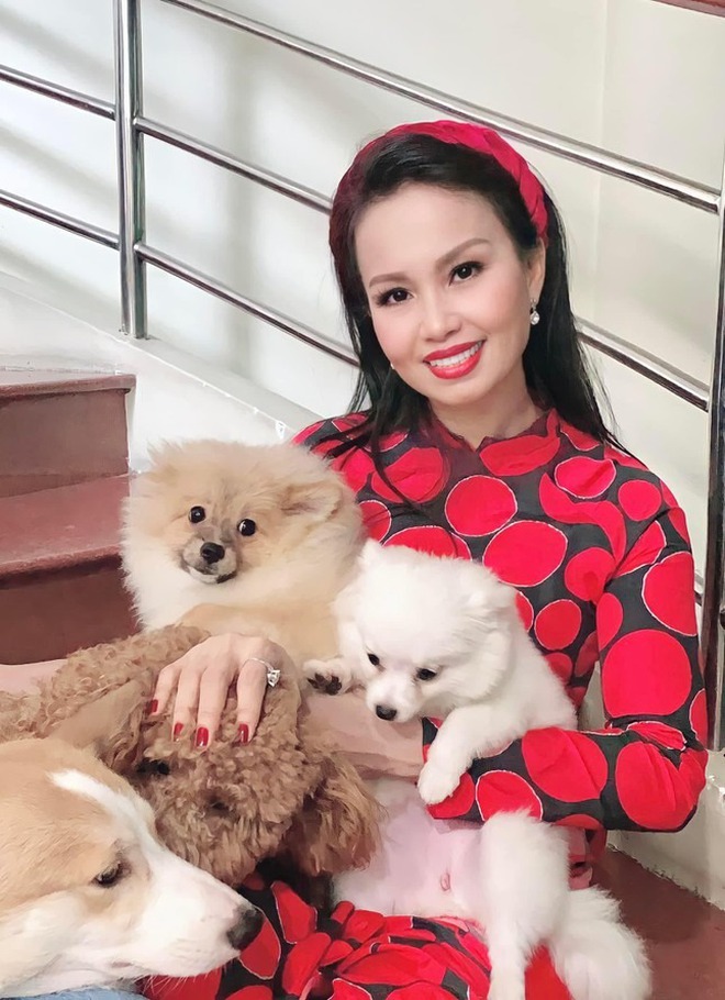 "Nữ hoàng dân ca" Việt ở biệt thự 20 tỷ đồng- Ảnh 1.