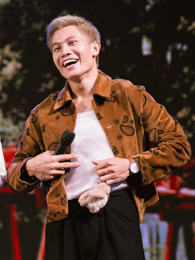 Nam diễn viên đen nhẻm, chỉ nặng 63kg giờ thành trai đẹp 6 múi- Ảnh 7. Nam diễn viên đen nhẻm, chỉ nặng 63kg giờ thành trai đẹp 6 múi- Ảnh 7.