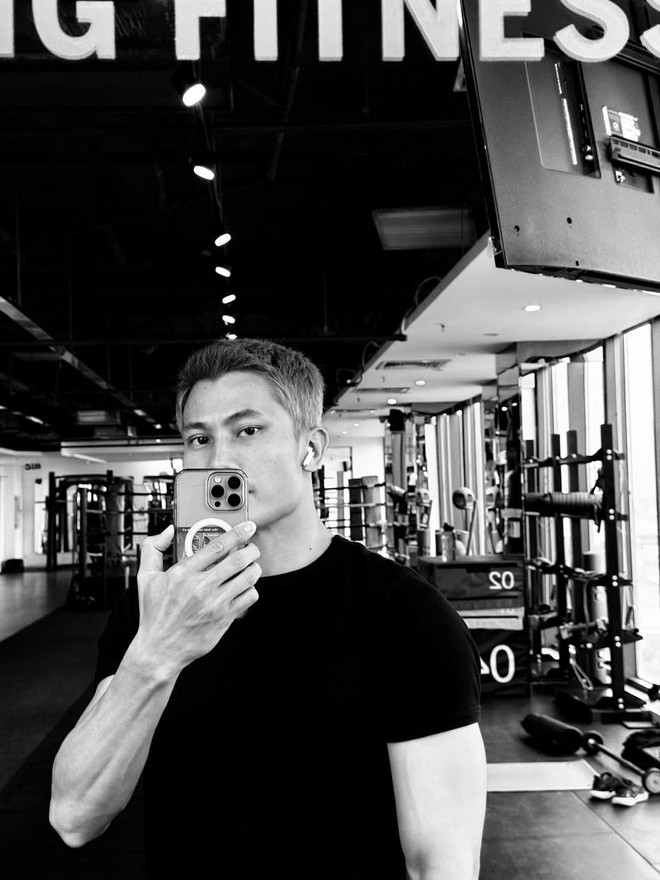 Nam diễn viên đen nhẻm, chỉ nặng 63kg giờ thành trai đẹp 6 múi- Ảnh 6. Nam diễn viên đen nhẻm, chỉ nặng 63kg giờ thành trai đẹp 6 múi- Ảnh 6.