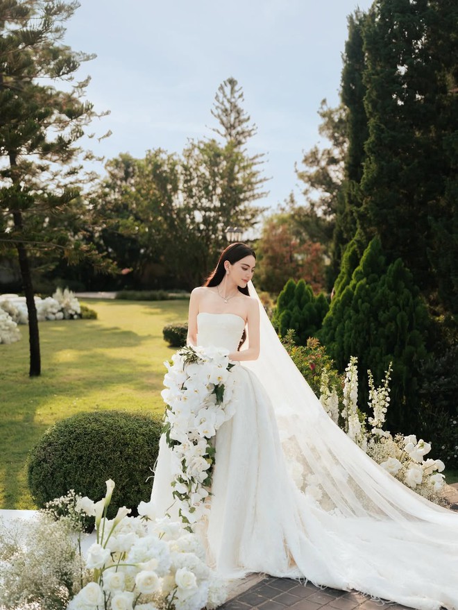Ngắm đám cưới của "ma nữ đẹp nhất Thái Lan" mà mê: Tinh tế, xa hoa, nhiều chi tiết có tiền chưa chắc mua được!- Ảnh 31.