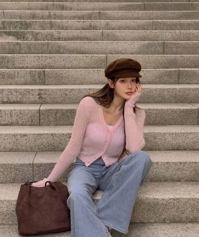 Áo len và quần jeans: Combo đẹp bất bại trong mùa lạnh, có rất nhiều cách diện để style luôn xịn- Ảnh 4.