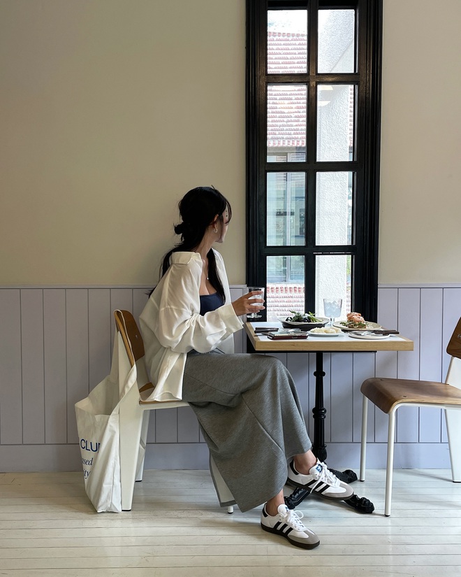 Giày dép có thể hack tuổi cả bộ trang phục nếu chị em chọn đúng 4 kiểu- Ảnh 4.