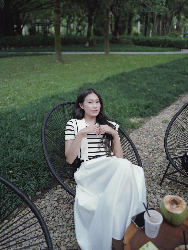 Tiểu thư Doãn Hải My khiến dân mạng ngẩn ngơ vì nhan sắc nàng thơ, Văn Hậu số hưởng thật!- Ảnh 2. Tiểu thư Doãn Hải My khiến dân mạng ngẩn ngơ vì nhan sắc nàng thơ, Văn Hậu số hưởng thật!- Ảnh 2.