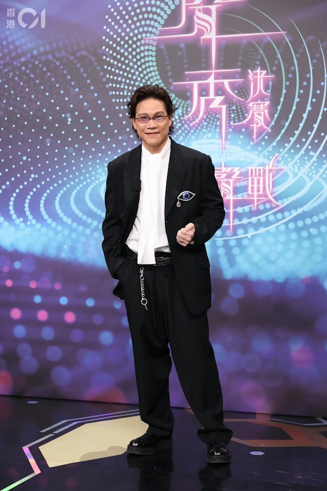 Sao nam phim giờ vàng bị "tóm" ngoại tình giữa phố, vợ CEO tuyên bố xanh rờn: "Anh ấy có sức hút khó cưỡng"- Ảnh 1. Sao nam phim giờ vàng bị "tóm" ngoại tình giữa phố, vợ CEO tuyên bố xanh rờn: "Anh ấy có sức hút khó cưỡng"- Ảnh 1.