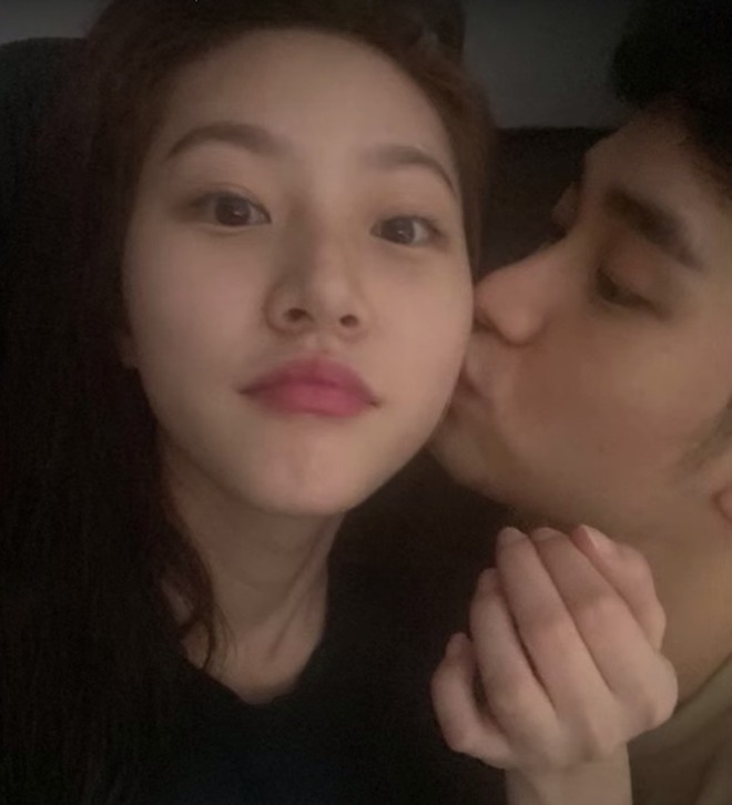 Thông báo khẩn của Kim Soo Hyun về hàng nghìn bức ảnh tình cảm với Kim Sae Ron từ năm cô 15 tuổi- Ảnh 3. Thông báo khẩn của Kim Soo Hyun về hàng nghìn bức ảnh tình cảm với Kim Sae Ron từ năm cô 15 tuổi- Ảnh 3.