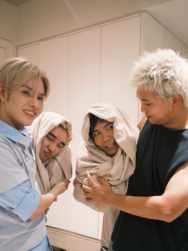 Các Anh Trai đang làm loạn MXH Threads: Cư dân mạng hoài nghi chia bè kết phái, bằng mặt không bằng lòng?- Ảnh 10. Các Anh Trai đang làm loạn MXH Threads: Cư dân mạng hoài nghi chia bè kết phái, bằng mặt không bằng lòng?- Ảnh 10.