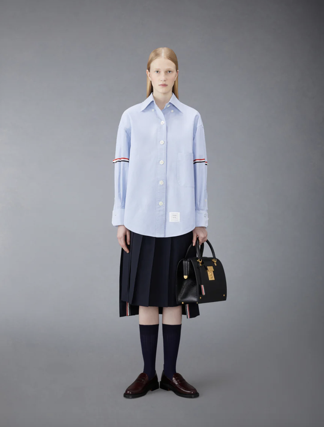 Quất đồ hiệu theo lô kiểu Mailisa: Một mẫu sơmi chốt luôn vài trăm cái, váy có tới cả nghìn chiếc- Ảnh 13. Quất đồ hiệu theo lô kiểu Mailisa: Một mẫu sơmi chốt luôn vài trăm cái, váy có tới cả nghìn chiếc- Ảnh 13.