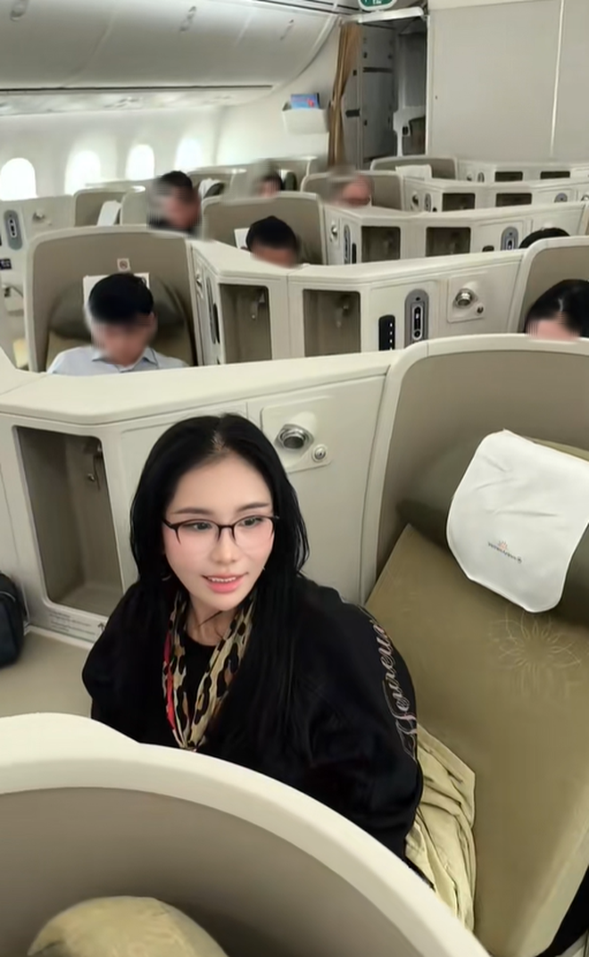 CLIP: "Tóm dính" cảnh Mailisa ở sân bay- Ảnh 7.