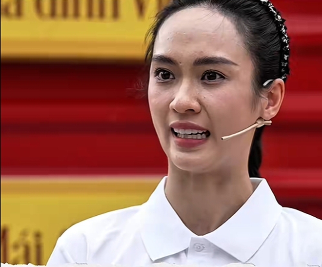 Cận cảnh gương mặt "không app" của bạn gái thiếu gia Đức Phạm gây bàn tán- Ảnh 11.