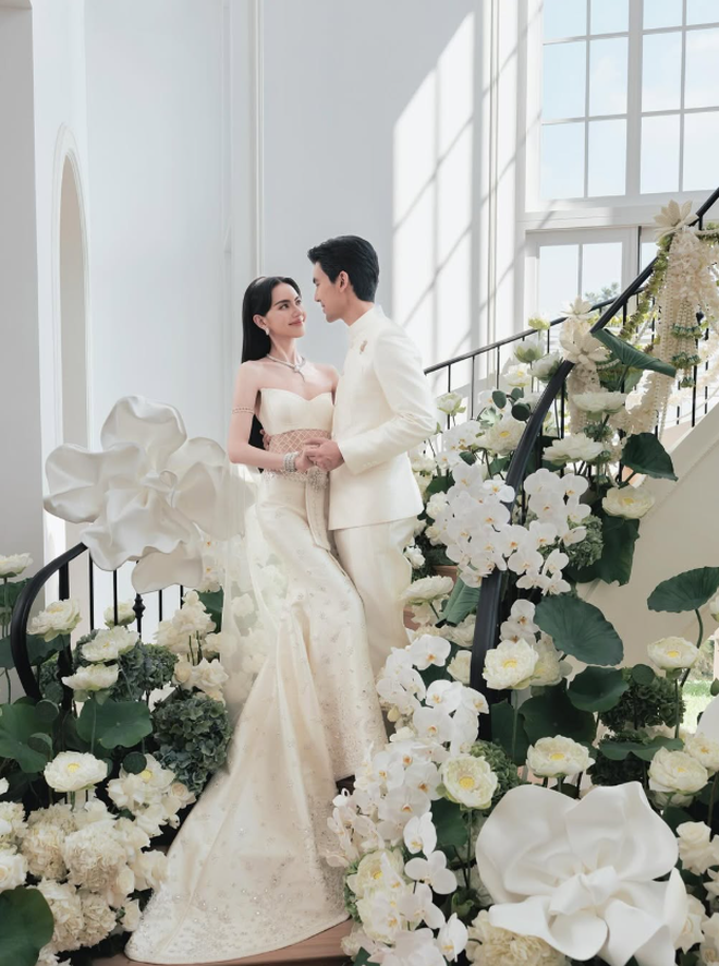 Bên trong biệt thự 8.000m2, gần 140 tỷ của ma nữ đẹp nhất Thái Lan "bắt chồng ở rể"- Ảnh 14. Bên trong biệt thự 8.000m2, gần 140 tỷ của ma nữ đẹp nhất Thái Lan "bắt chồng ở rể"- Ảnh 14.