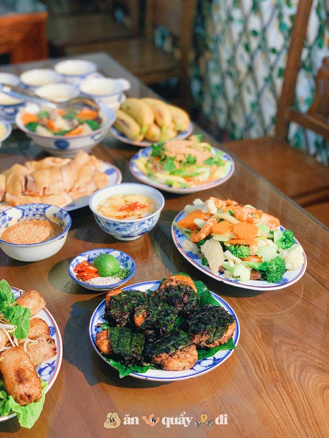 Tranh cãi cỗ Bát Tràng 2,7 triệu/mâm 6 người bị chê đắt: Người từng ăn nói gì?- Ảnh 7. Tranh cãi cỗ Bát Tràng 2,7 triệu/mâm 6 người bị chê đắt: Người từng ăn nói gì?- Ảnh 7.