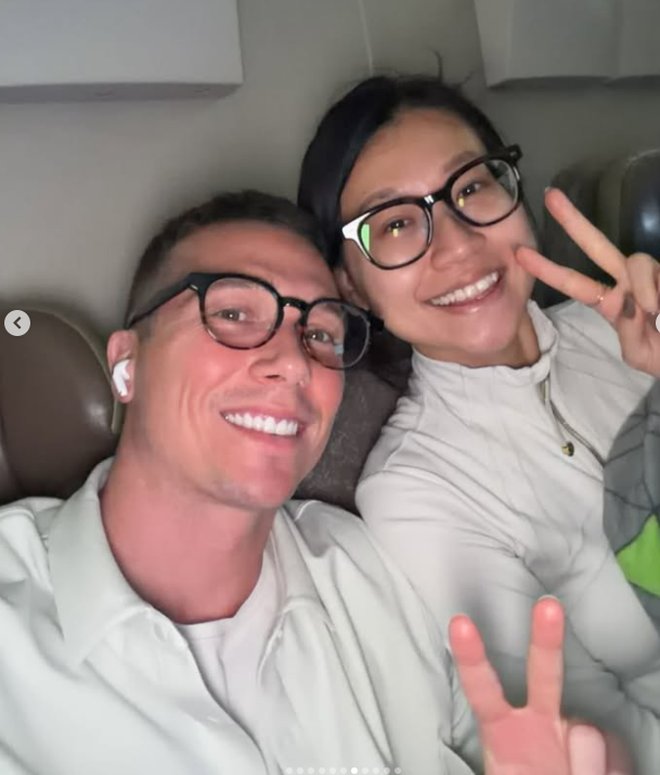 Chồng cũ MC Hoàng Oanh quỳ gối cầu hôn bạn gái mới sau 3 năm ly hôn- Ảnh 5. Chồng cũ MC Hoàng Oanh quỳ gối cầu hôn bạn gái mới sau 3 năm ly hôn- Ảnh 5.