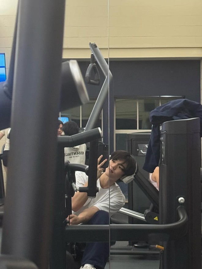 Vì muốn tán gái mà sao nhí hot nhất Bố Ơi Mình Đi Đâu Thế lột xác, diện mạo khi lớn không thể nhận ra!- Ảnh 4. Vì muốn tán gái mà sao nhí hot nhất Bố Ơi Mình Đi Đâu Thế lột xác, diện mạo khi lớn không thể nhận ra!- Ảnh 4.