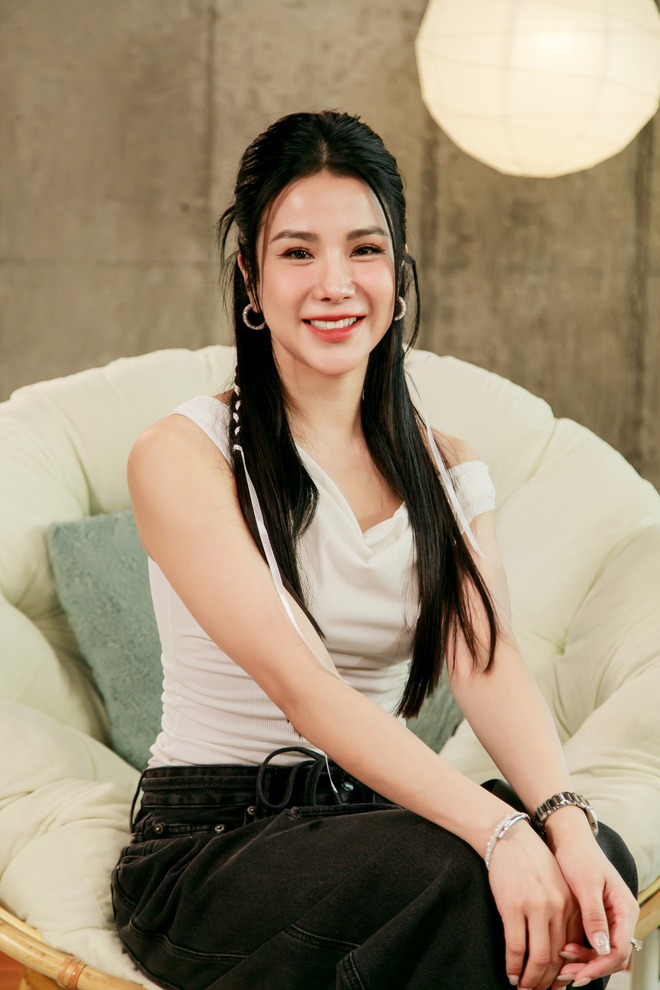 Bên trong ngôi nhà "100 tỷ mặt tiền quận 1" - nơi Diệp Lâm Anh và chồng cũ "var nhau"- Ảnh 1. Bên trong ngôi nhà "100 tỷ mặt tiền quận 1" - nơi Diệp Lâm Anh và chồng cũ "var nhau"- Ảnh 1.