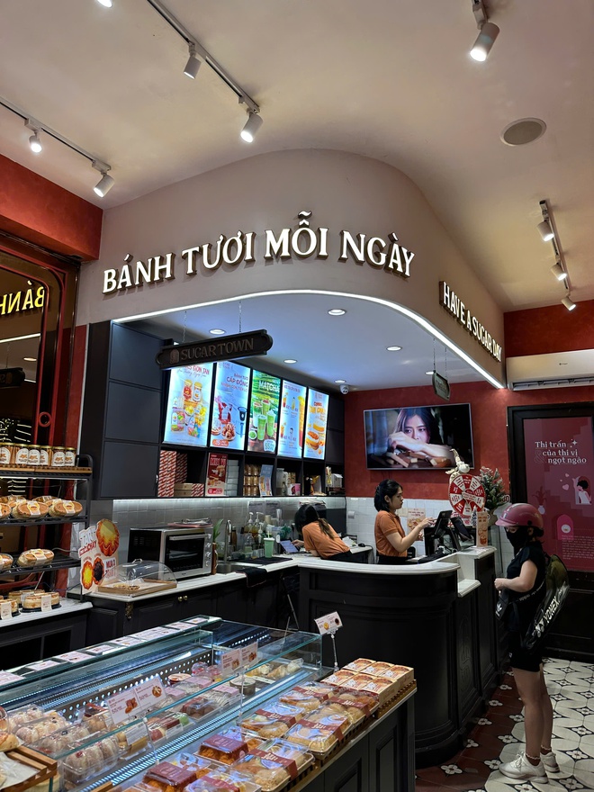 Tình trạng mới nhất tiệm bánh Sugar Town của nghệ sĩ Việt Hương- Ảnh 4. Tình trạng mới nhất tiệm bánh Sugar Town của nghệ sĩ Việt Hương- Ảnh 4.