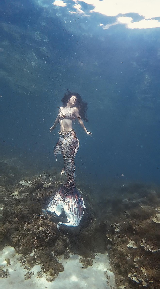 Phía sau những cú biến mất khỏi showbiz Việt của hội “hồng nhan bạc tỷ”- Ảnh 8. Phía sau những cú biến mất khỏi showbiz Việt của hội “hồng nhan bạc tỷ”- Ảnh 8.