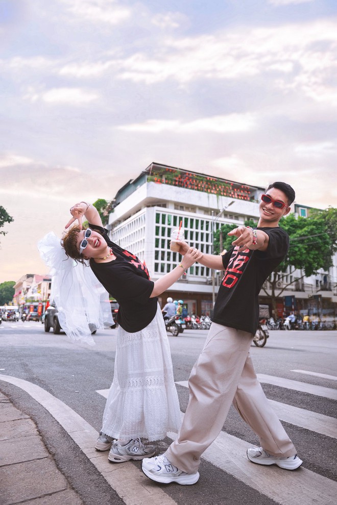 “Diễn viên trăm ký” Thủy Tiên kết hôn: Danh tính chồng điển trai gây chú ý- Ảnh 16. “Diễn viên trăm ký” Thủy Tiên kết hôn: Danh tính chồng điển trai gây chú ý- Ảnh 16.