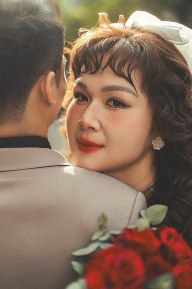 “Diễn viên trăm ký” Thủy Tiên kết hôn: Danh tính chồng điển trai gây chú ý- Ảnh 15. “Diễn viên trăm ký” Thủy Tiên kết hôn: Danh tính chồng điển trai gây chú ý- Ảnh 15.